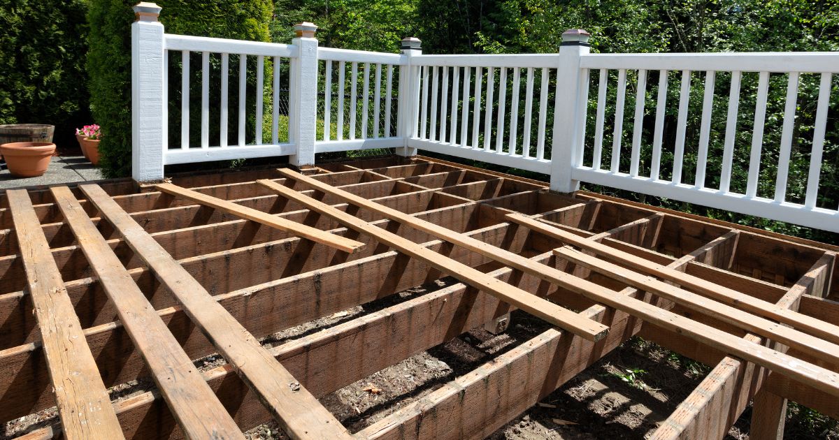 Commercial Roofing Contractor Rrdeck